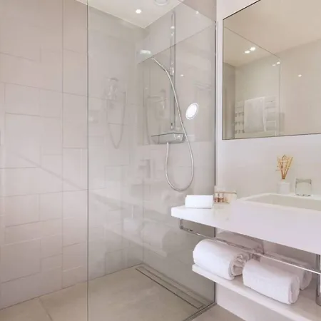 Acropole 3* Paris
