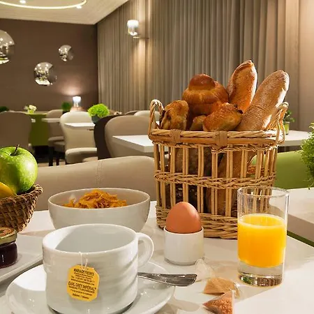 Acropole 3* Paris