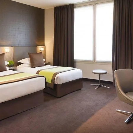 Hotell Acropole Paris