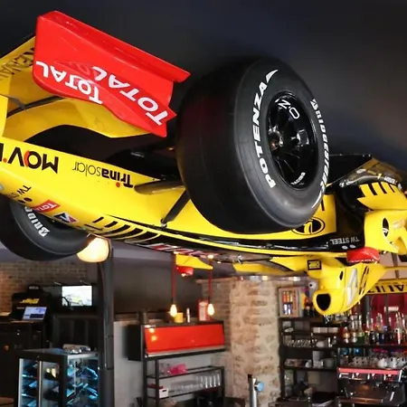 アクロポール ホテル パリ