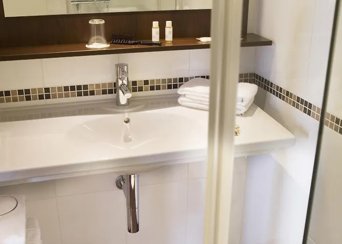 アクロポール パリ